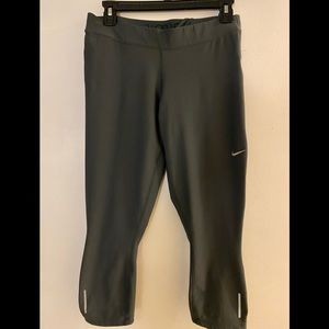Nike Dri-Fit Capri workout pants